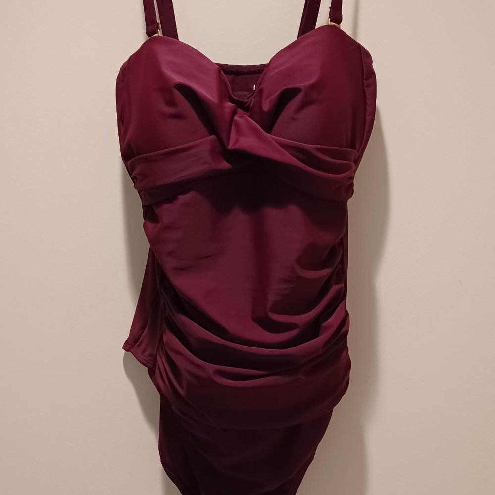 Wowease Bathing Suit/ women's/ Burgundy One Piece, convertible/ NWOT